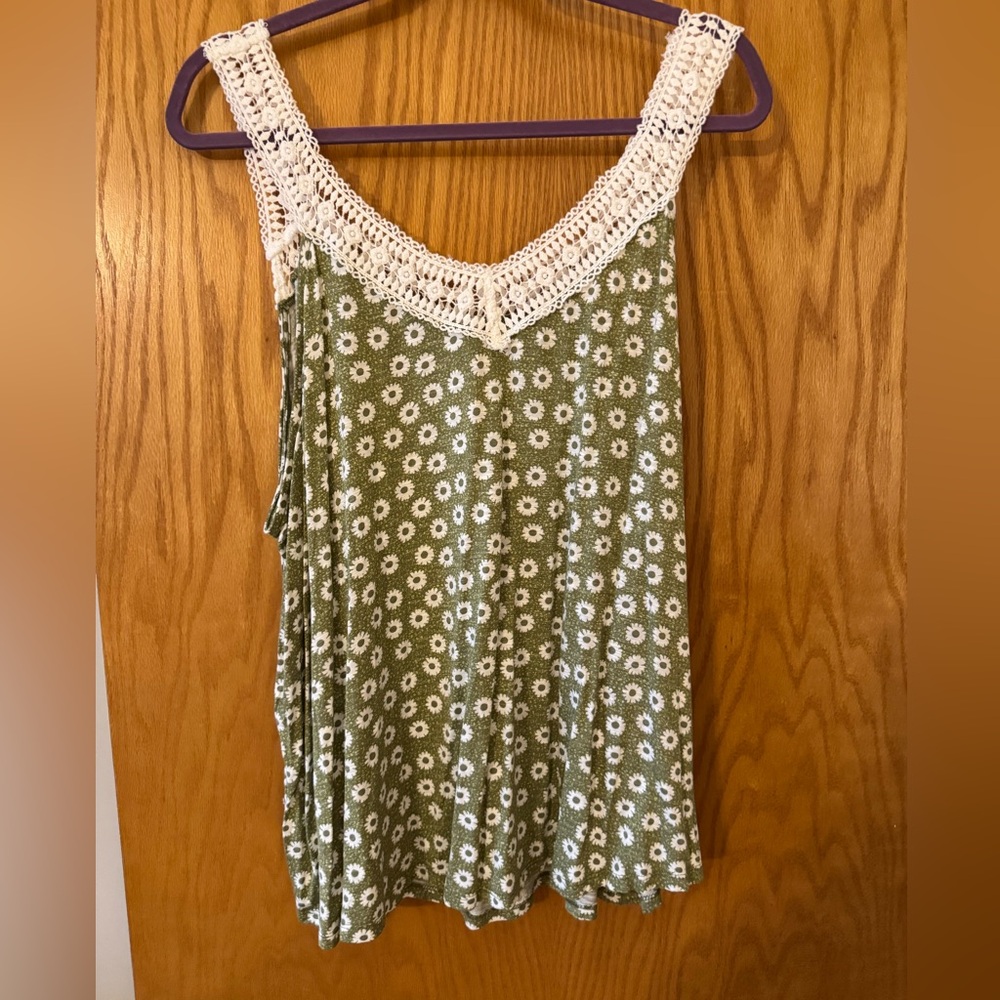 Green Floral Lace Trim Women's Top